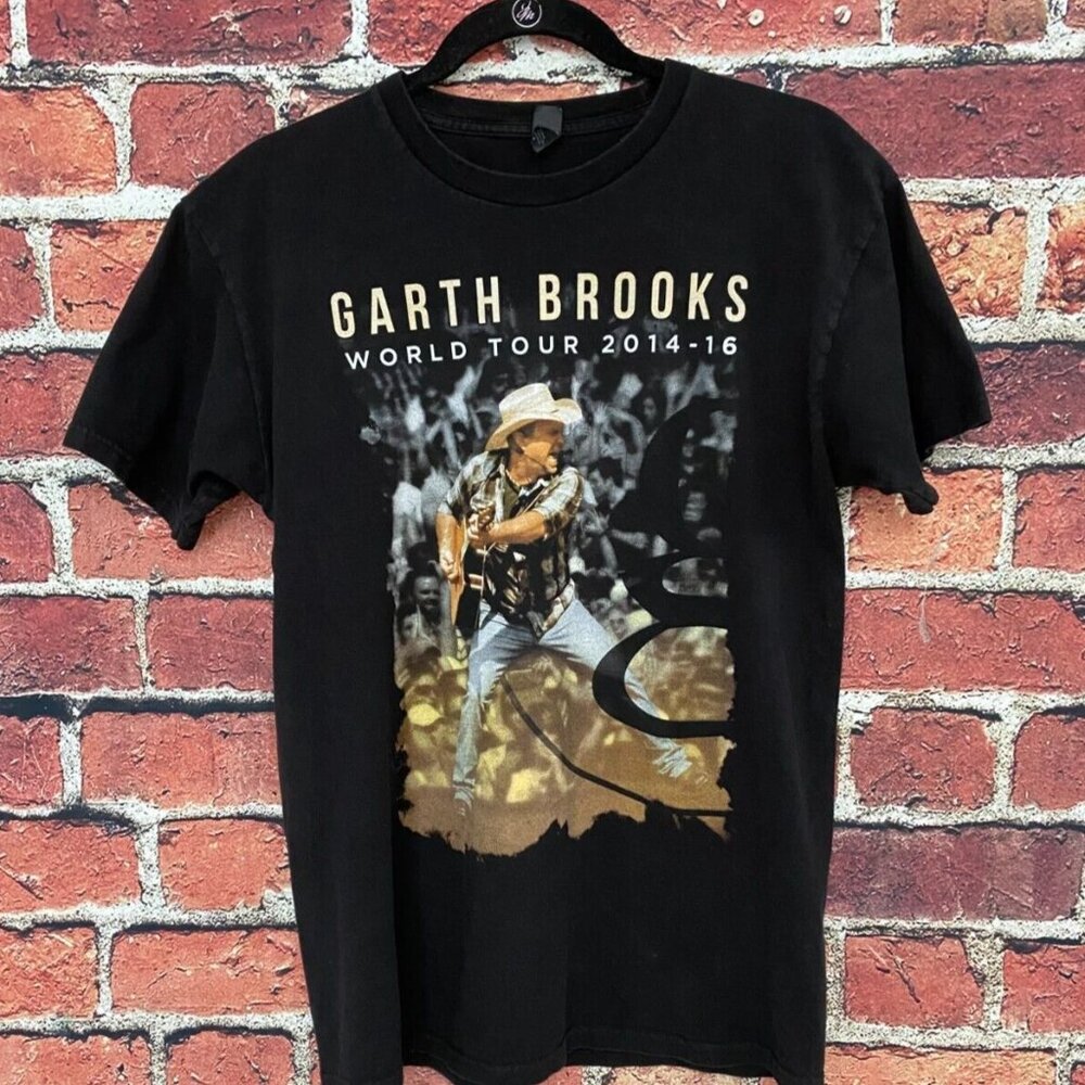 Garth Brooks World Tour Shirt Men Medium M Black 2014-16 Concert TULTEX Item #1